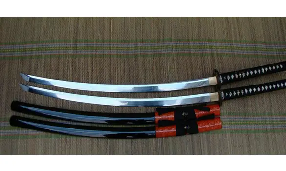 Wakizashi Dezuru Hi