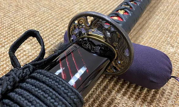 Katana Dezuru Hi